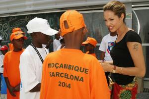 Angelina Jolie interesada en la política
