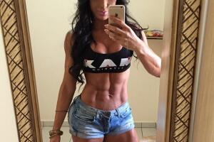 gracyanne-barbosa_0.jpg
