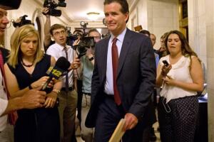 John Flanagan fue elegido en el Senado en el 2002. 