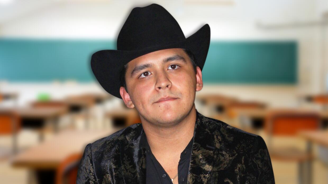 christian nodal cuenta que lo que m extra a de su anterior vida es