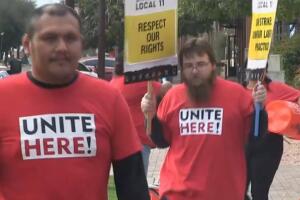 “Nos faltaron al respeto”: Empleados de hotel en Tempe protestan por maltrato laboral 