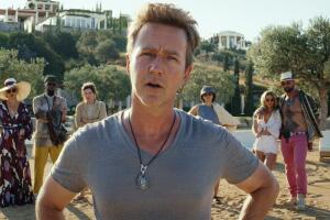 Edward Norton as Myles, Jessica Henwick as Peg, Madelyn Cline as Whiskey and Dave Bautista as Duke. Cr. Courtesy of Netflix.jpg