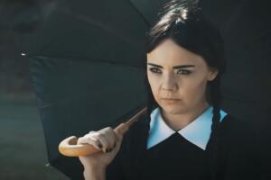 merlina addams adulta.jpg