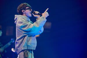 Gabito Ballesteros en los ensayos de los Latin LAMAs 2024