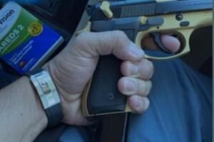 Geovanny Fuentes handgun