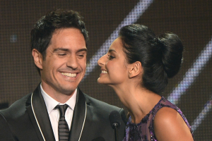 mauricio-ochmann-y-aislinn-derbez.png