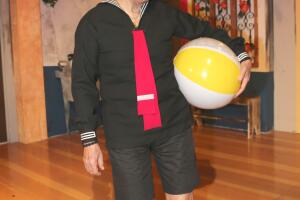 Operan de un ganglio a Carlos Villagrán