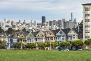 Painted Ladies, San Francisco Skyline