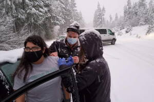 Michael Weber y su equipo de salud en Oregon