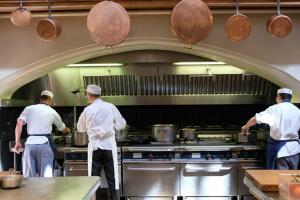 Fotos de los preparativos y el consentimiento de la Reina Isabel para la boda del príncipe Harry y Meghan Markle