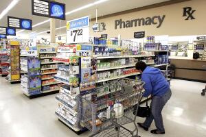 Wal-Mart Announces Large Cut In Generic Prescription Drug Prices