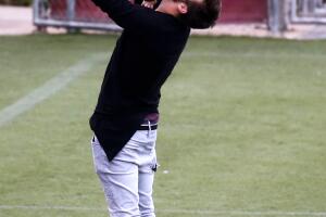 Piqué feliz con el pequeño Sasha