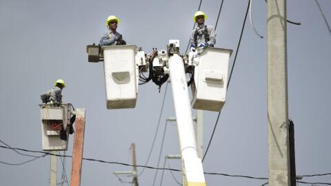 Sin generadores ni comida: así son los masivos apagones en Puerto Rico que ocasinaron protestas contra Luma Energy | Univision Puerto Rico WLII | Univision