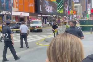 Tiroteo en Times Square desata caos en Nueva York; adolescente es detenido por la policía