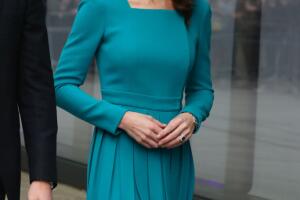 kate-middleton-falda-plisada7.jpg