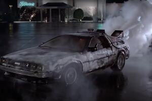 delorean volver al futuro.jpg