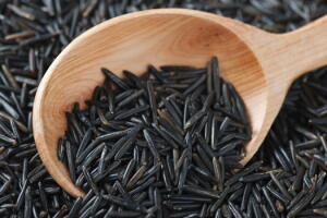 arroz-negro-colher.jpg