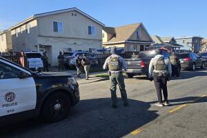 Activistas denuncian al LAPD por colaborar con agentes federales en operativos contra comunidad inmigrante