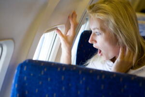 aviao-mulher-medo.jpg