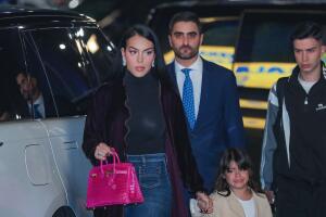 Georgina Rodríguez look Arabia Saudita (3).jpg