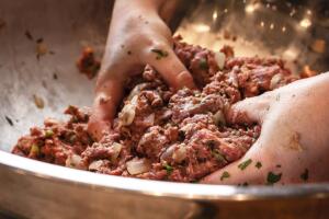 5-formas-creativas-de-cocinar-con-carne-picada-5.jpg