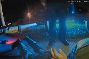 Autoridades investigan la muerte del inmigrante mientras surgen dudas sobre el uso de fuerza en su arresto.