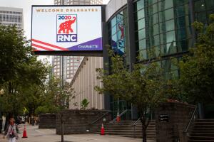 charlotte convencion.jpg