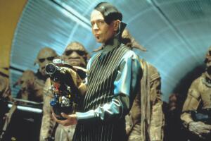 Gary Oldman en 'The Fifth Element' de 1997 Grosby (2).jpg