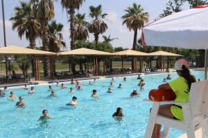 San Antonio albercas públicas Memorial Day 2026 piscinas gratis Woodlawn Lake Pool Parks and Recreation Texas