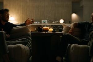 Spiderhead pelicula Netflix (13).jpg