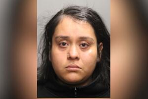 Llovana Torres bajo arresto: acusada de apuñalar a niño de 7 años en Chicago 