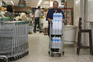 Brazil Smelly Water