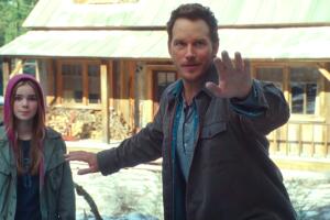 Owen truco Jurassic World Dominion cosas sin sentido.jpg