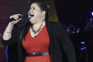 El paso de Olivia por La Reina de la Canción