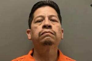 juicio Uvalde Adrián González primaria Robb tiroteo escolar Texas inacción policial