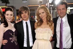 Matthew Perry y Zac Efron en la película '17 Again'