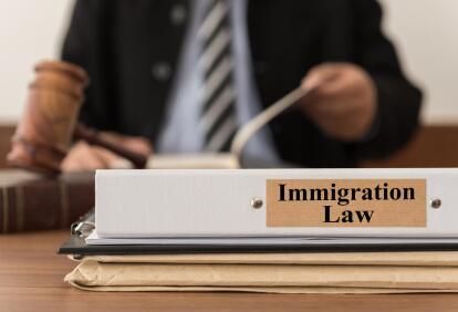 Una orden de deportación no significa que las opciones se acabaron | Al Dia Media