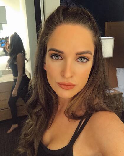 Por lo anterior, la futura participante de Miss USA asegura que se ha convertido en una defensora de la prevención del suicidio. Trabaja como consejera en un par de organizaciones:
<a href=