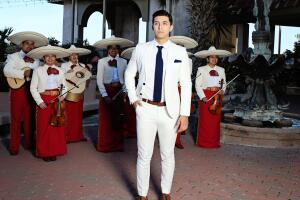 Moda para el Día de San Valentín de Austin para el mundo 