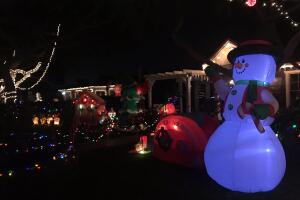 Impresionantes alumbrados navideños en Los Ángeles