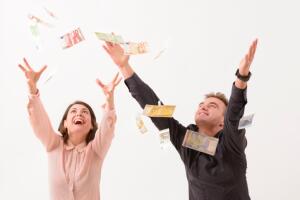 evitar-peleas-pareja-dinero-2.jpg