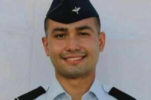 Alex Bello-Ortiz en uniforme de cadete