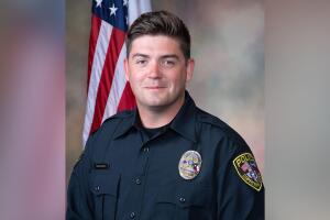 oficial Elijah Garretson