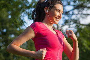 corrida-jovem-mulher_0.jpg