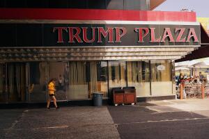 trump_plaza_08a.jpg