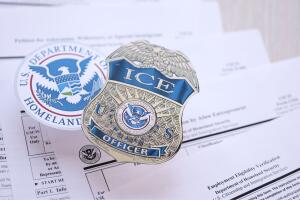 escuelas iglesia San Antonio orden Trump ICE