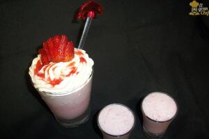 milkshakefrutilla100_8979.JPG