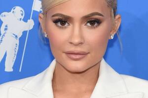 kylie-jenner-mtv-vmas-2018.jpg