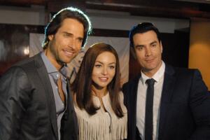 Tres veces ana reunión