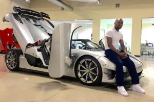 Mayweather Jr. presume sus lujos